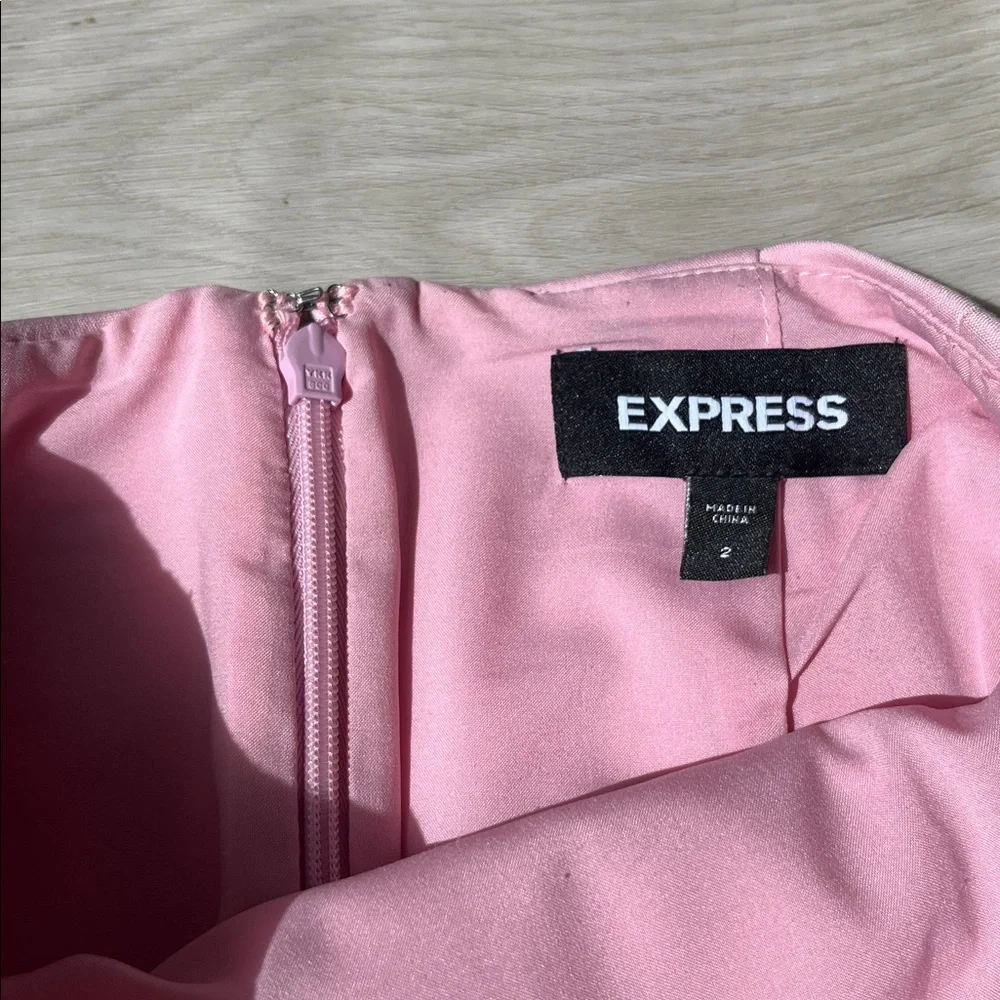 Express Pink Pencil Skirt — High-Waist Tailored Fit - Picture 4 of 5